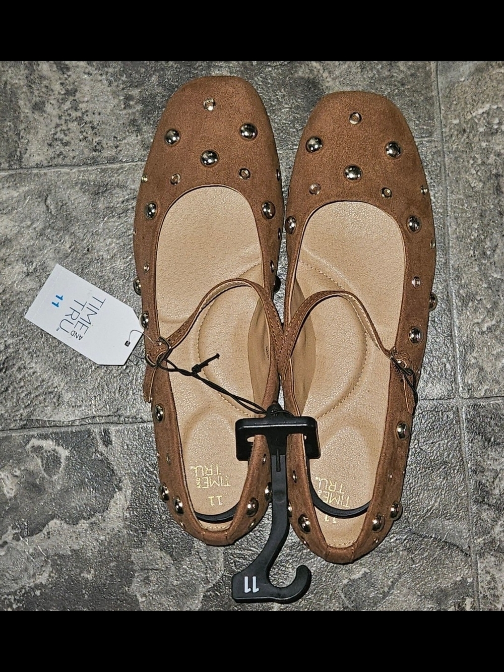 Time and Tru Women's Studded Mary Jane Flats Size 11 NWT